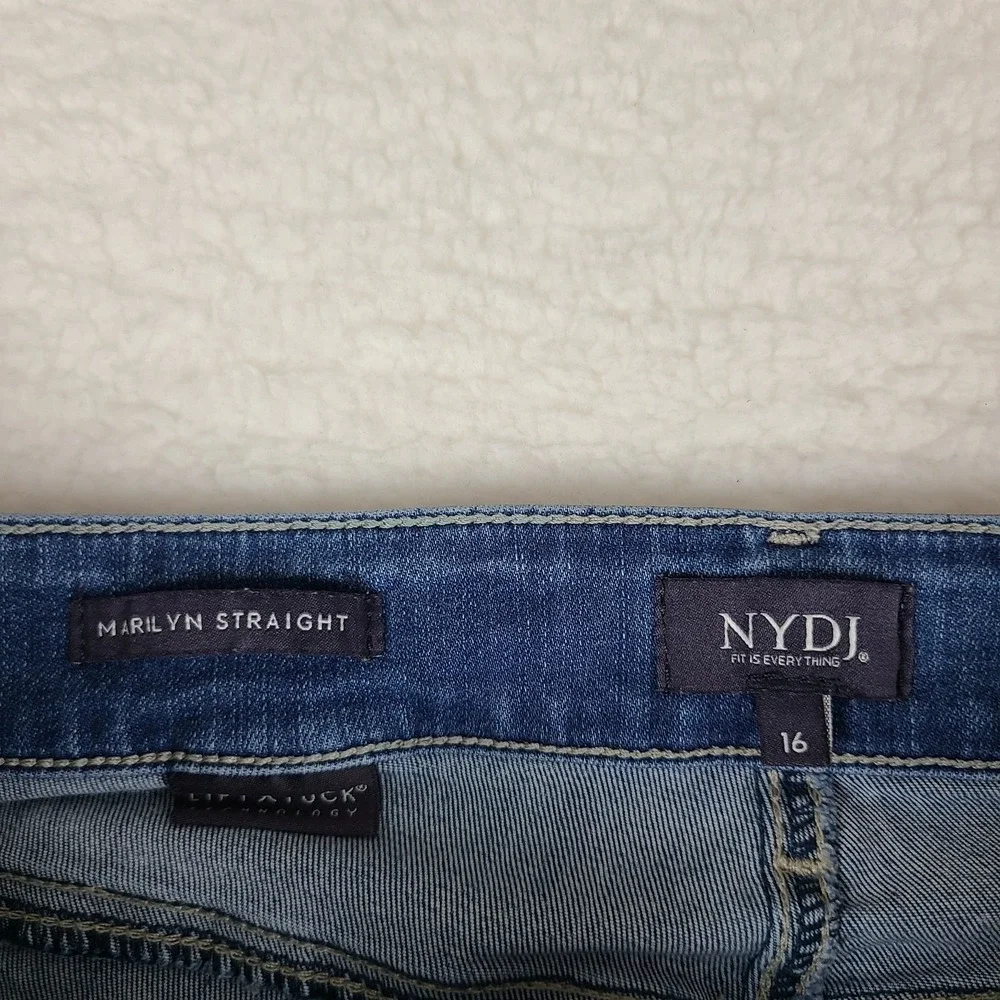 Not Your Daughter Jeans Womens 16 Blue Marilyn Straight Light Wash NYDJ HEMMED